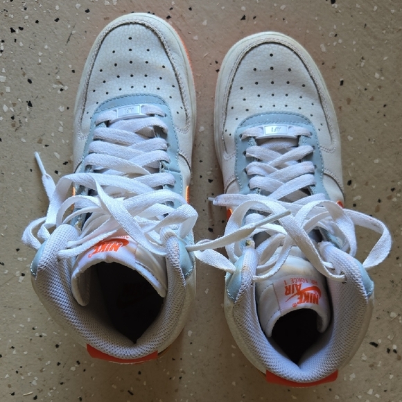 Nike Kids White and Orange High-Top Sneakers - Picture 5 of 12